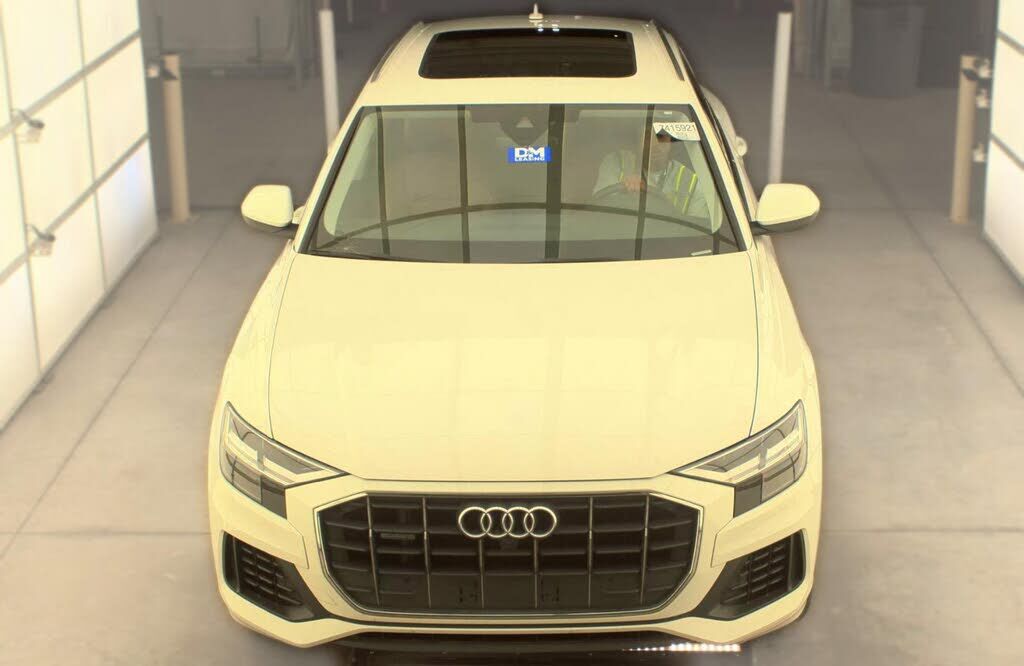 2022 Audi Q8