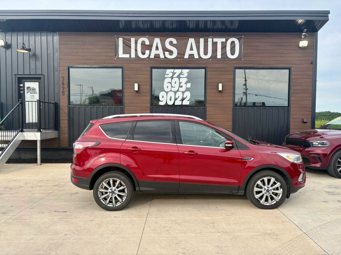 2017 FORD Escape