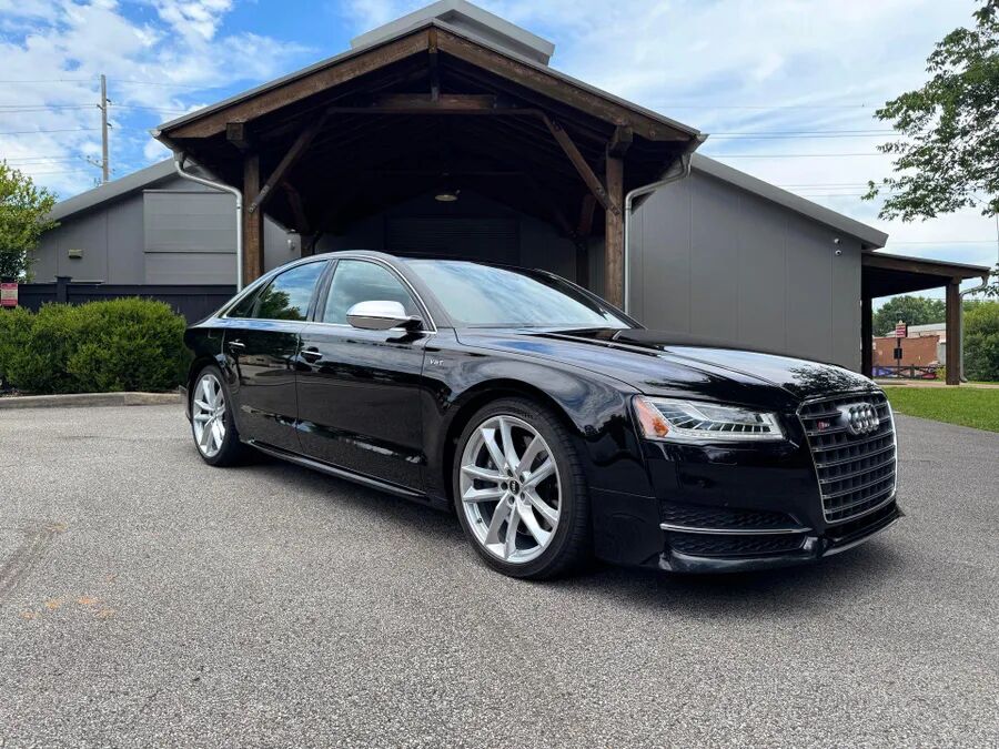 2017 Audi S8
