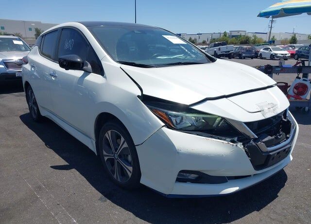 2022 NISSAN Leaf