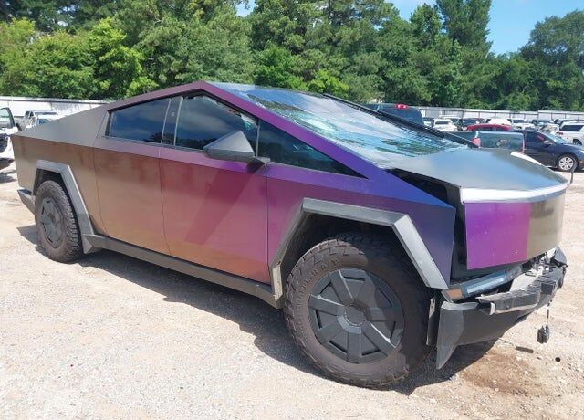 2024 TESLA Cybertruck