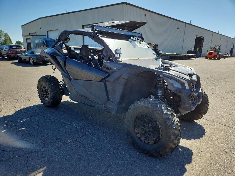 2019 CAN-AM Maverick X3