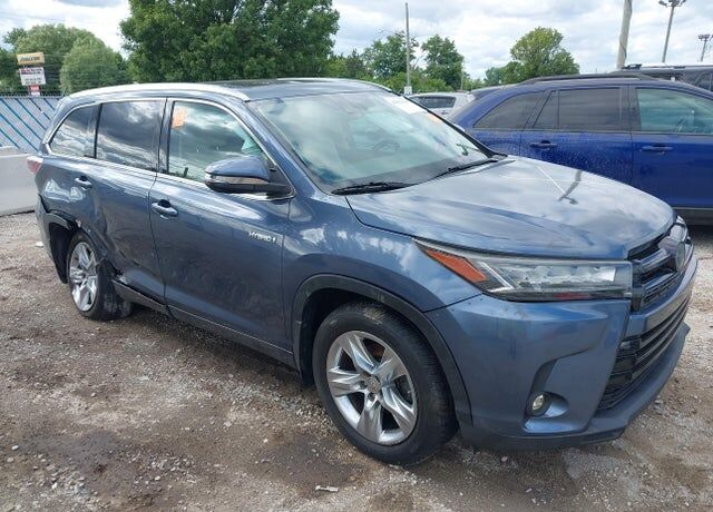 2015 TOYOTA Highlander