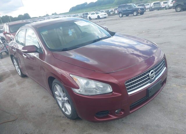 2010 NISSAN Maxima