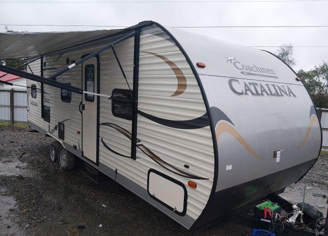2015 FOREST RIVER Catalina