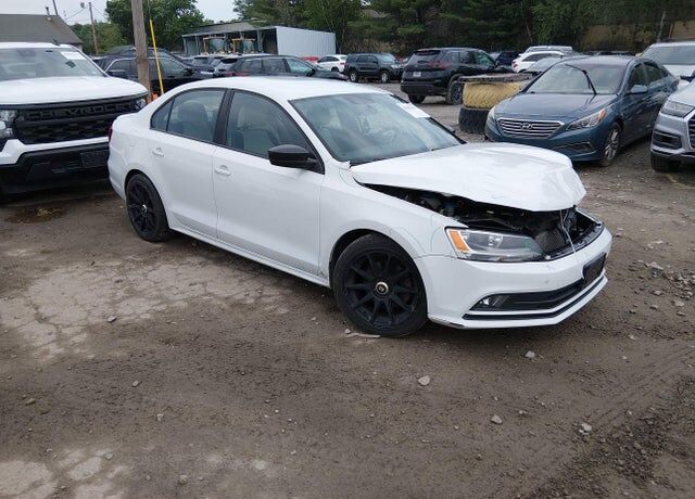 2015 VOLKSWAGEN Jetta