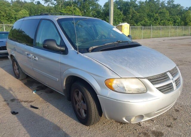 2005 DODGE Caravan