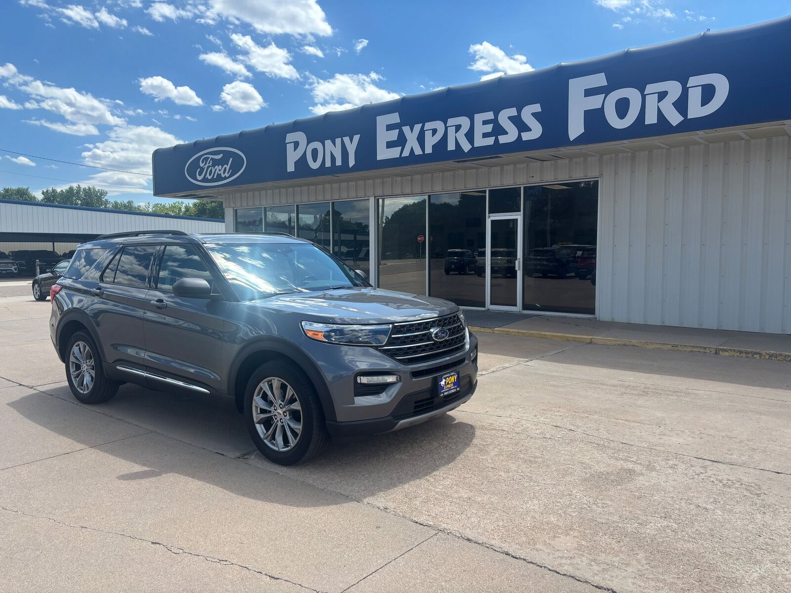 2023 FORD Explorer