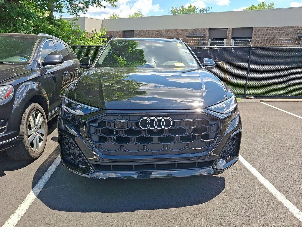 2025 Audi SQ8