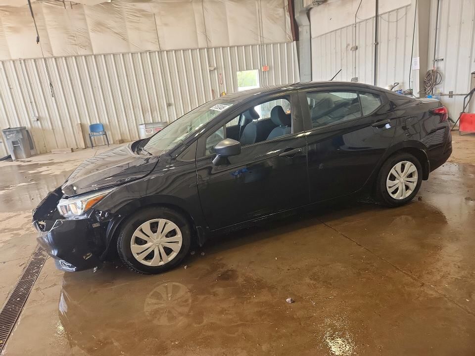2020 NISSAN Versa