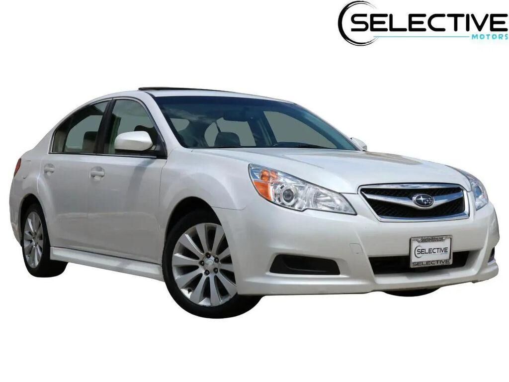 2011 SUBARU Legacy