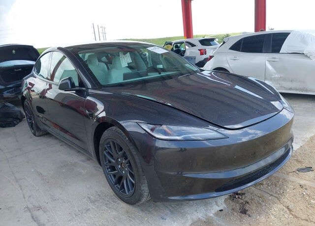2026 TESLA Model 3