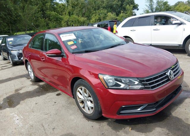2018 VOLKSWAGEN Passat