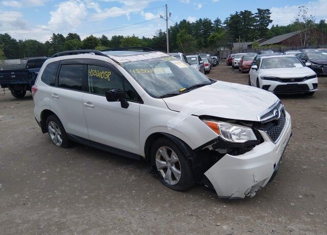 2015 SUBARU Forester