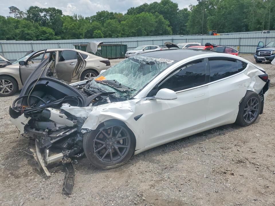 2020 TESLA Model 3