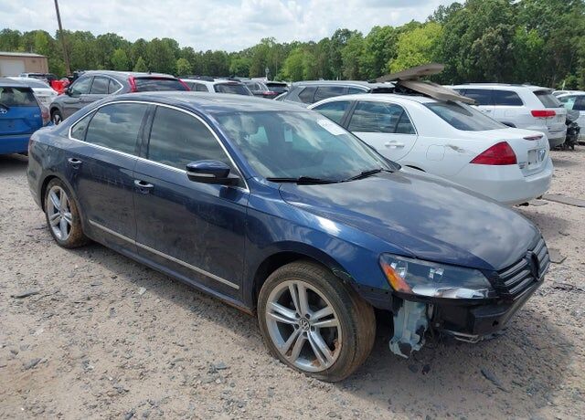 2015 VOLKSWAGEN Passat
