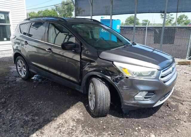 2017 FORD Escape