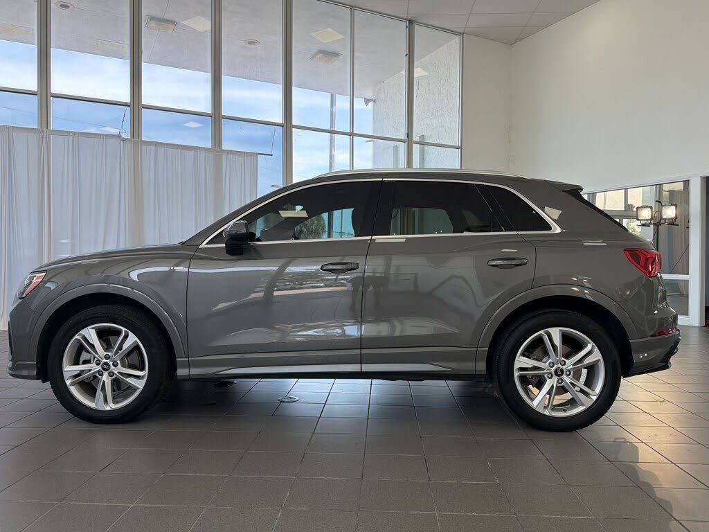 2022 Audi Q3