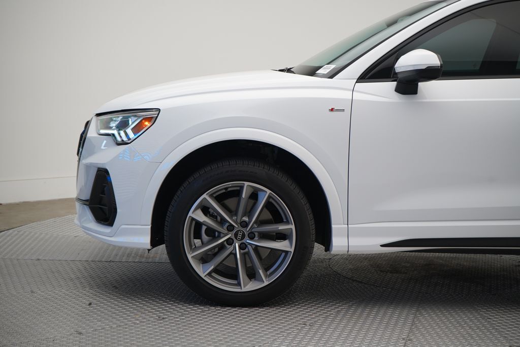 2024 Audi Q3
