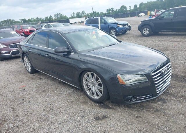 2011 AUDI A8
