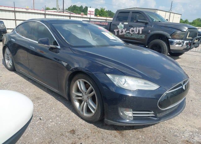 2012 TESLA Model S