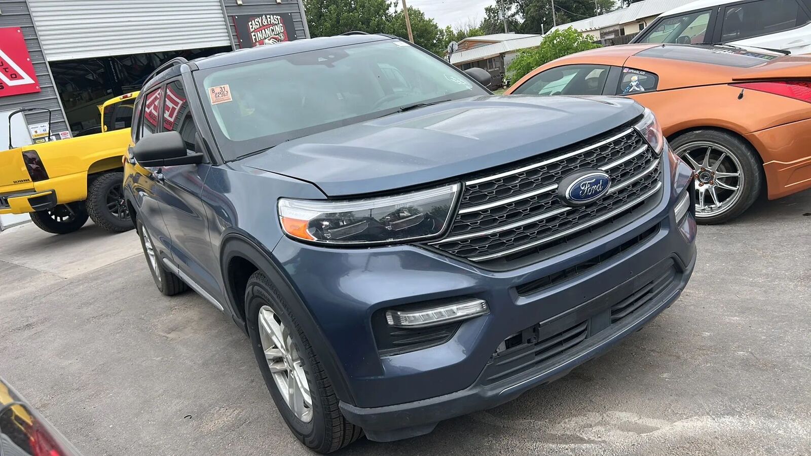 2021 FORD Explorer