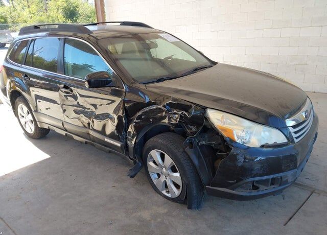 2010 SUBARU Outback