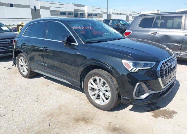 2024 AUDI Q3