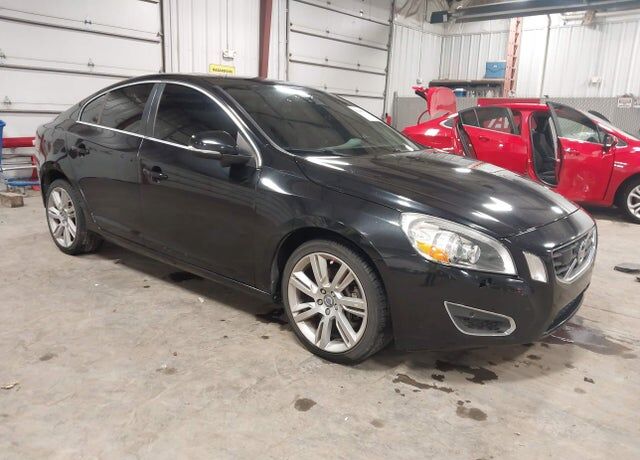 2012 VOLVO S60