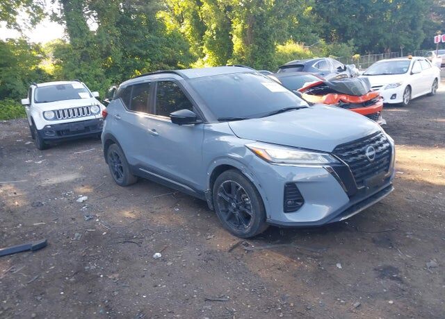 2024 NISSAN Kicks