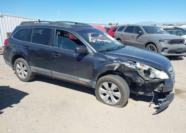 2011 SUBARU Outback