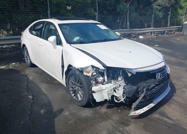 2016 LEXUS ES