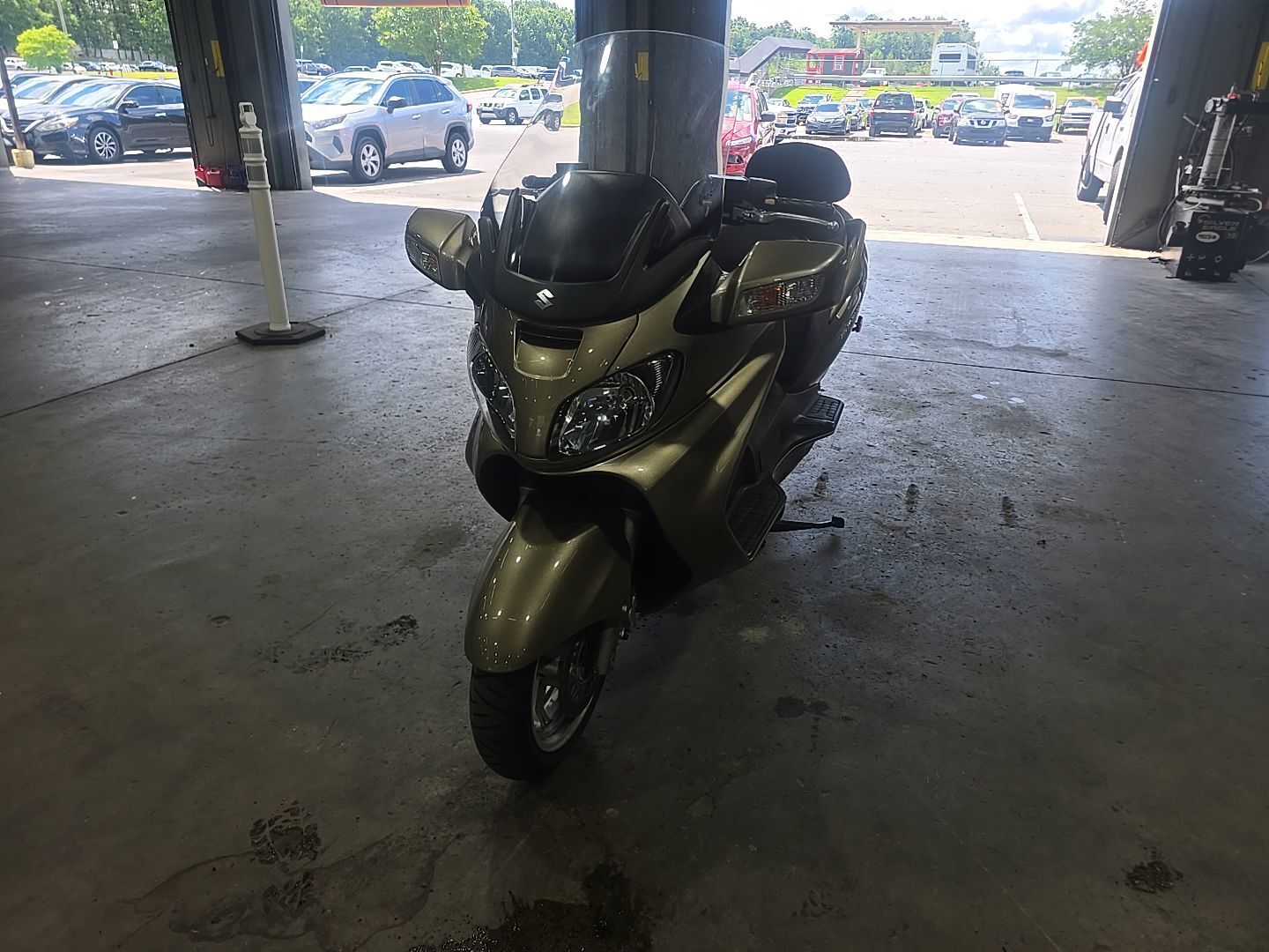 Suzuki AN650