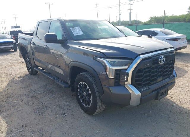 2022 TOYOTA Tundra