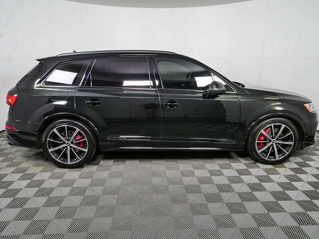 2022 Audi SQ7