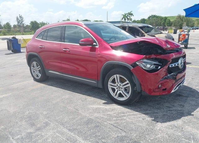 2021 MERCEDES-BENZ GLA-Class