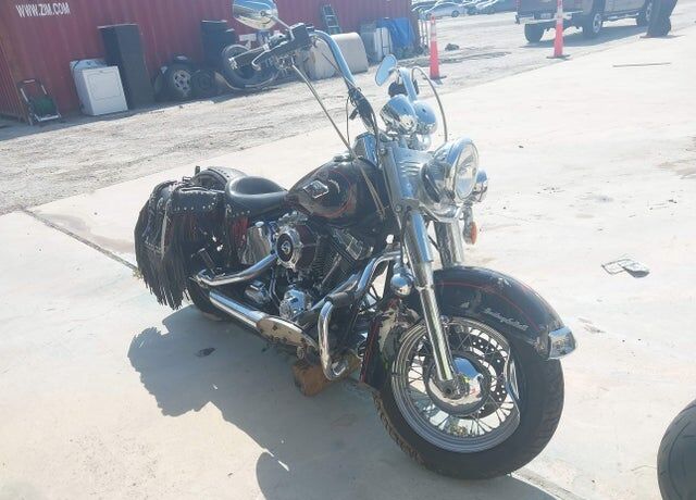 2011 HARLEY DAVIDSON Heritage Softail Classic