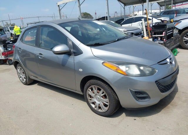 2011 MAZDA Mazda2