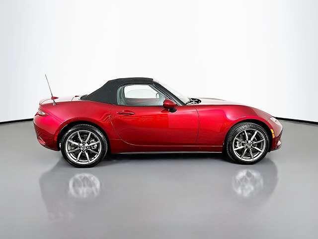 2023 MAZDA MX-5