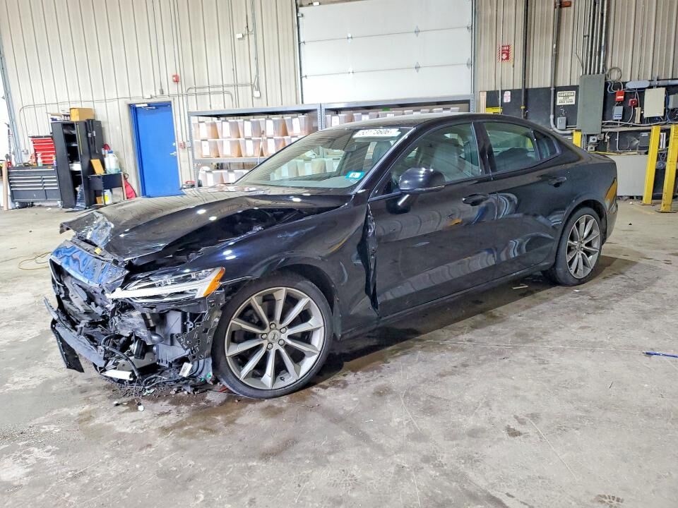 2020 VOLVO S60