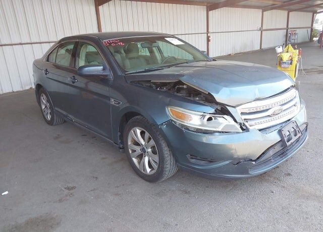 2010 FORD Taurus