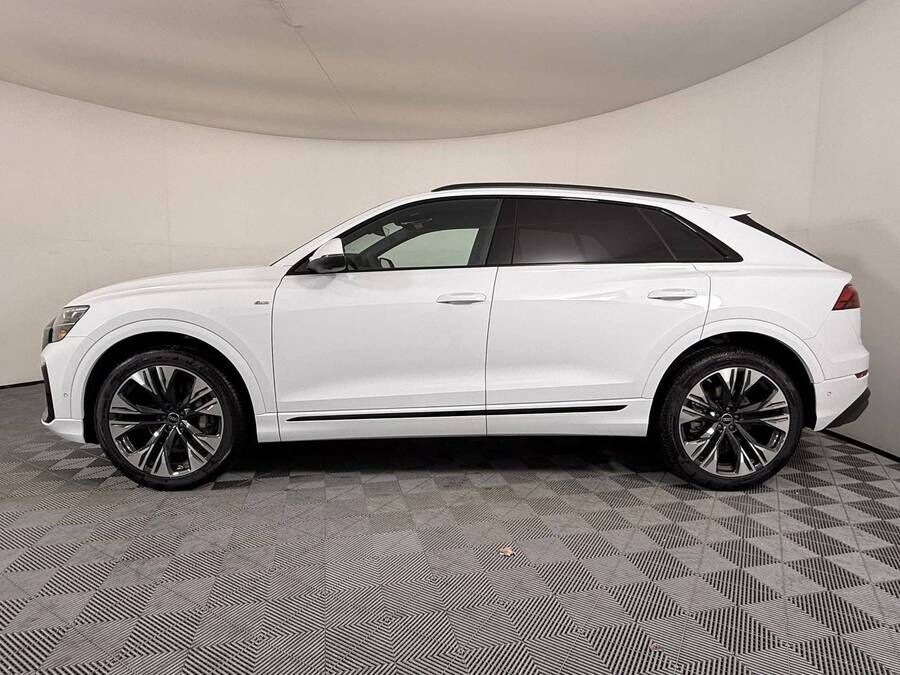 2026 Audi Q8