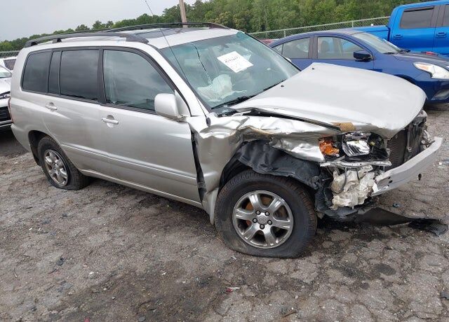 2004 TOYOTA Highlander