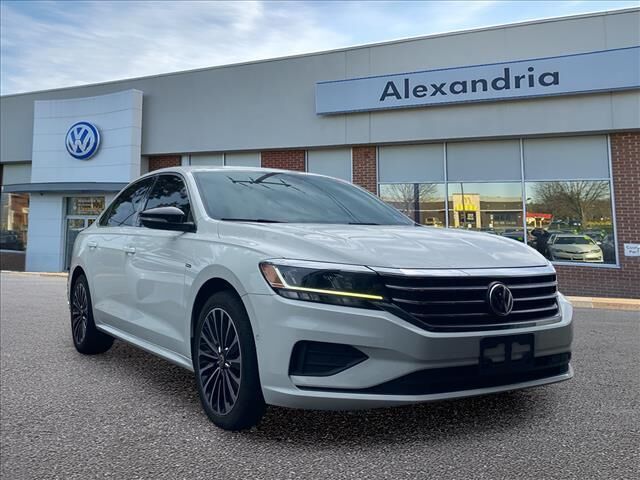 2022 VOLKSWAGEN Passat
