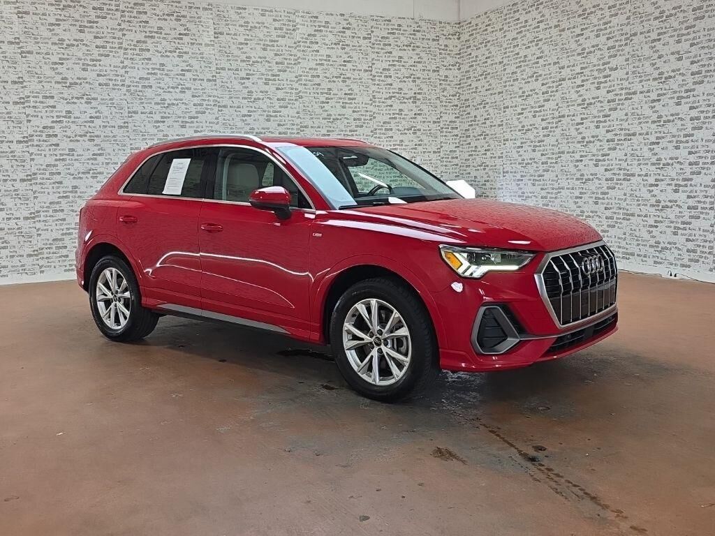2022 AUDI Q3