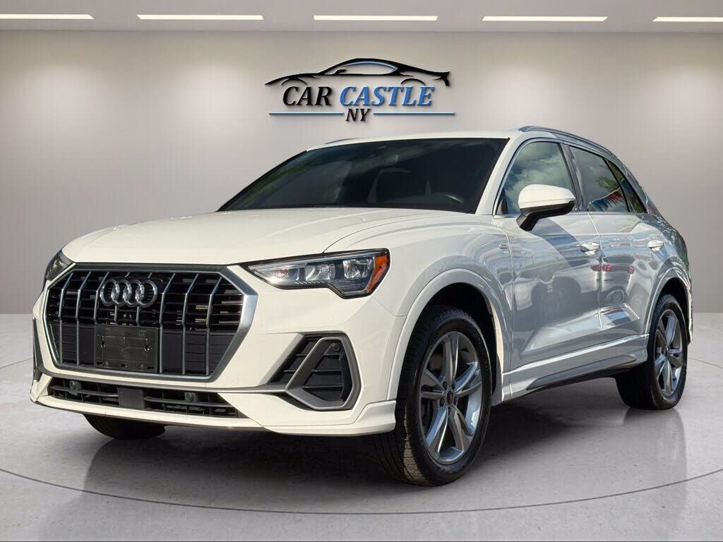 2022 Audi Q3