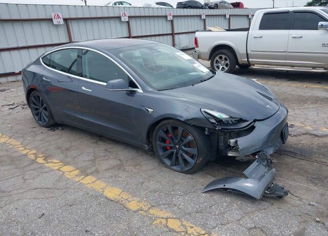 2019 TESLA Model 3