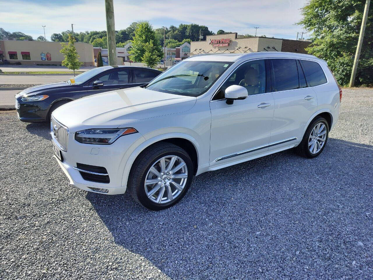 2016 VOLVO XC90