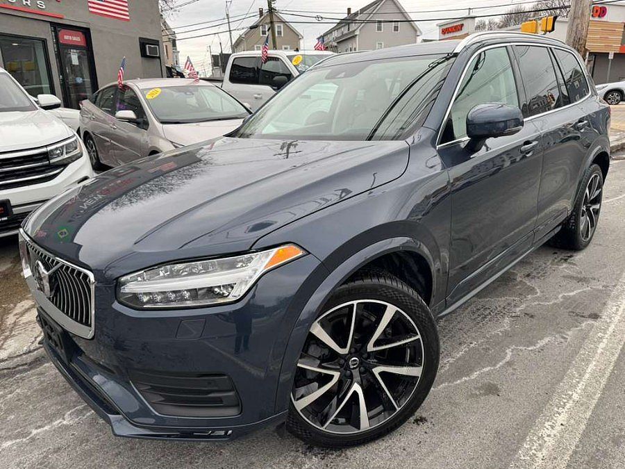 2021 VOLVO XC90
