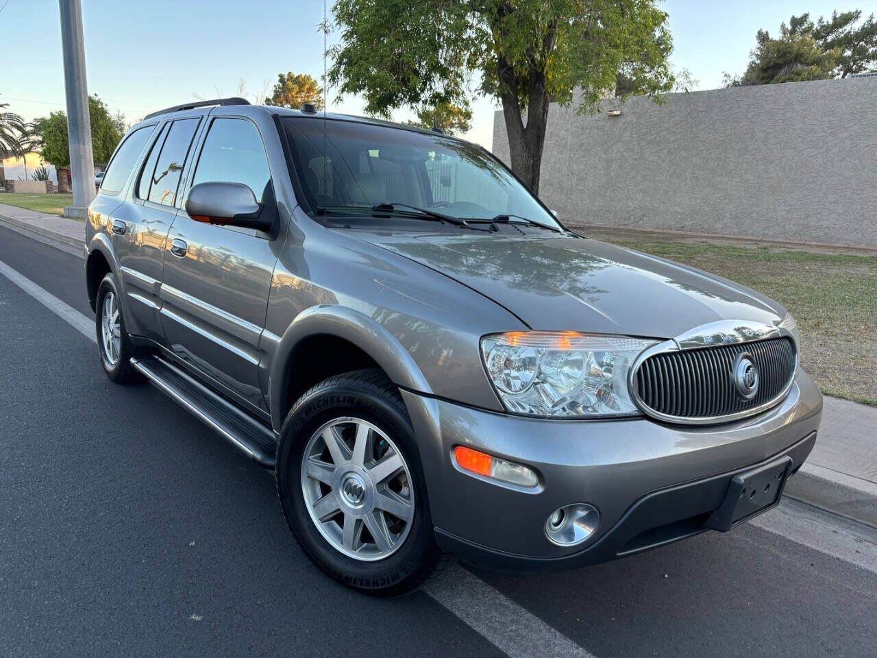 2005 BUICK Rainier